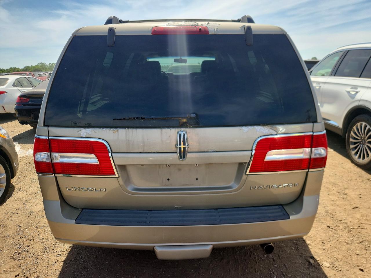 Lincoln Navigator L