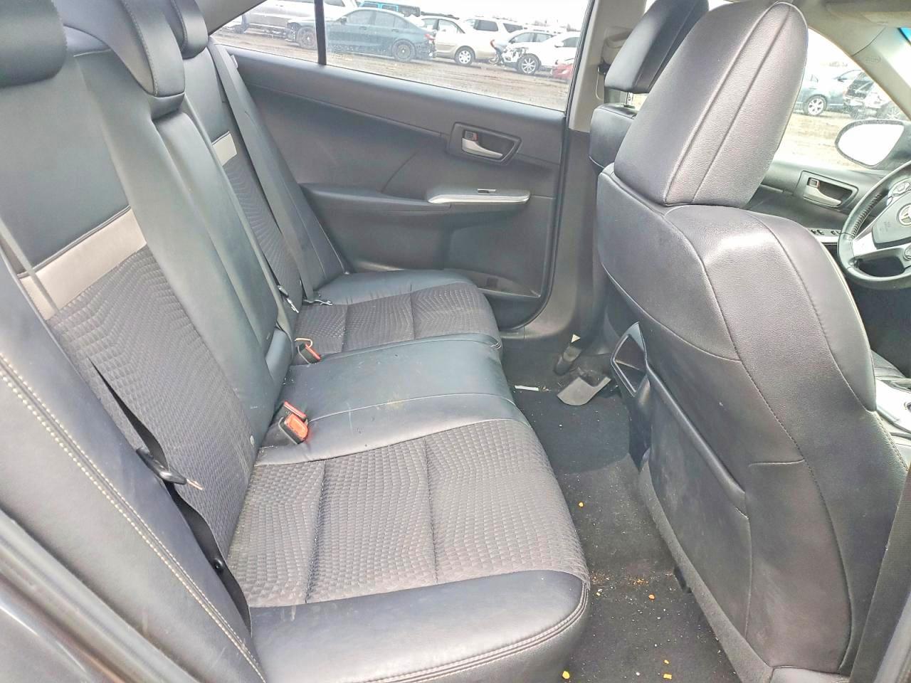 Toyota Camry Se
