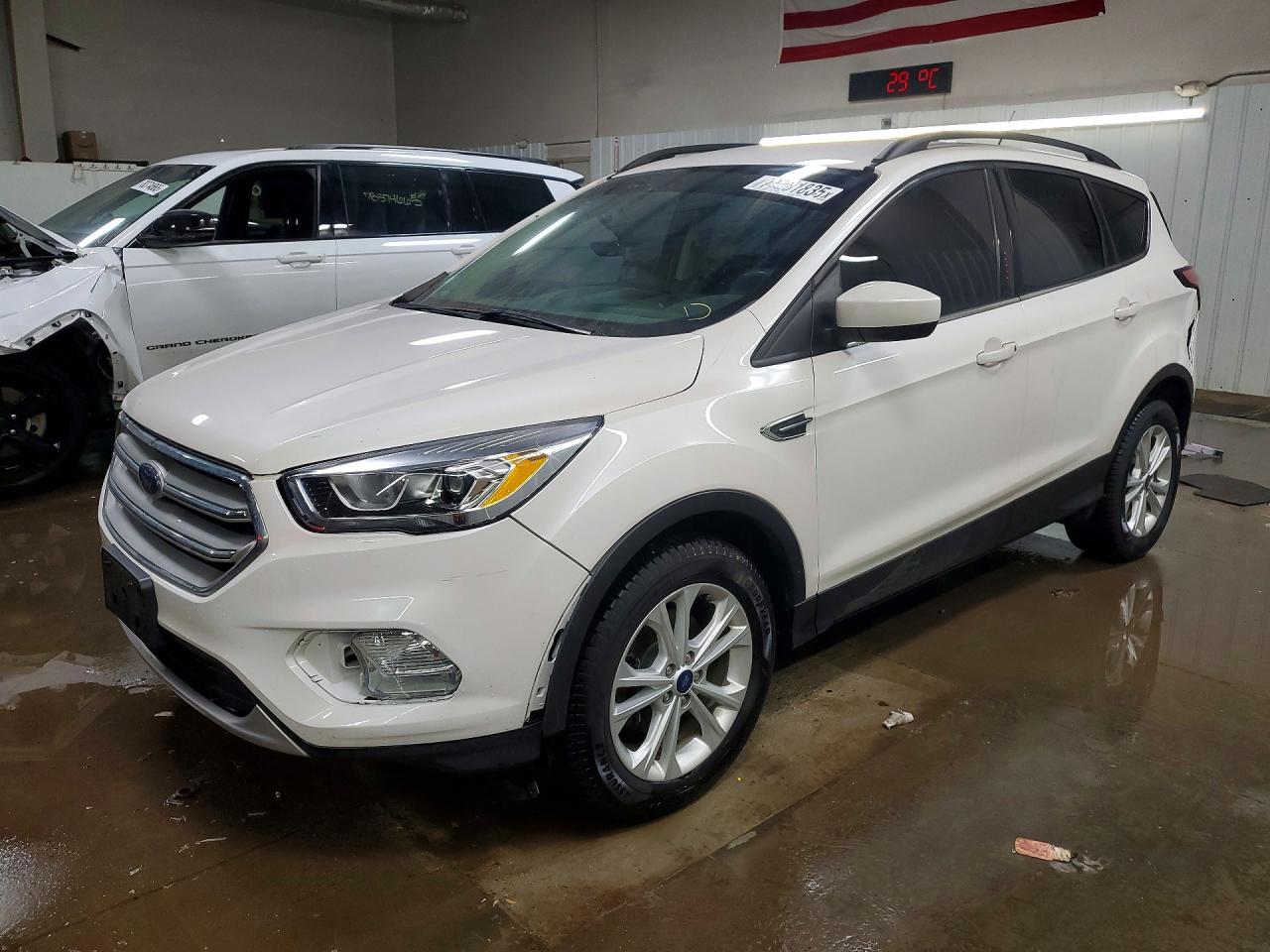 Salvage Ford Escape Image