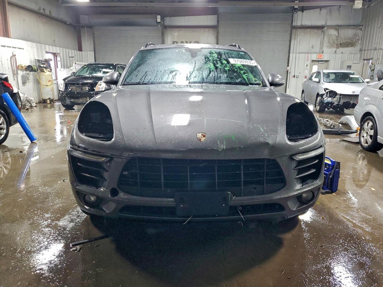 Porsche Macan S