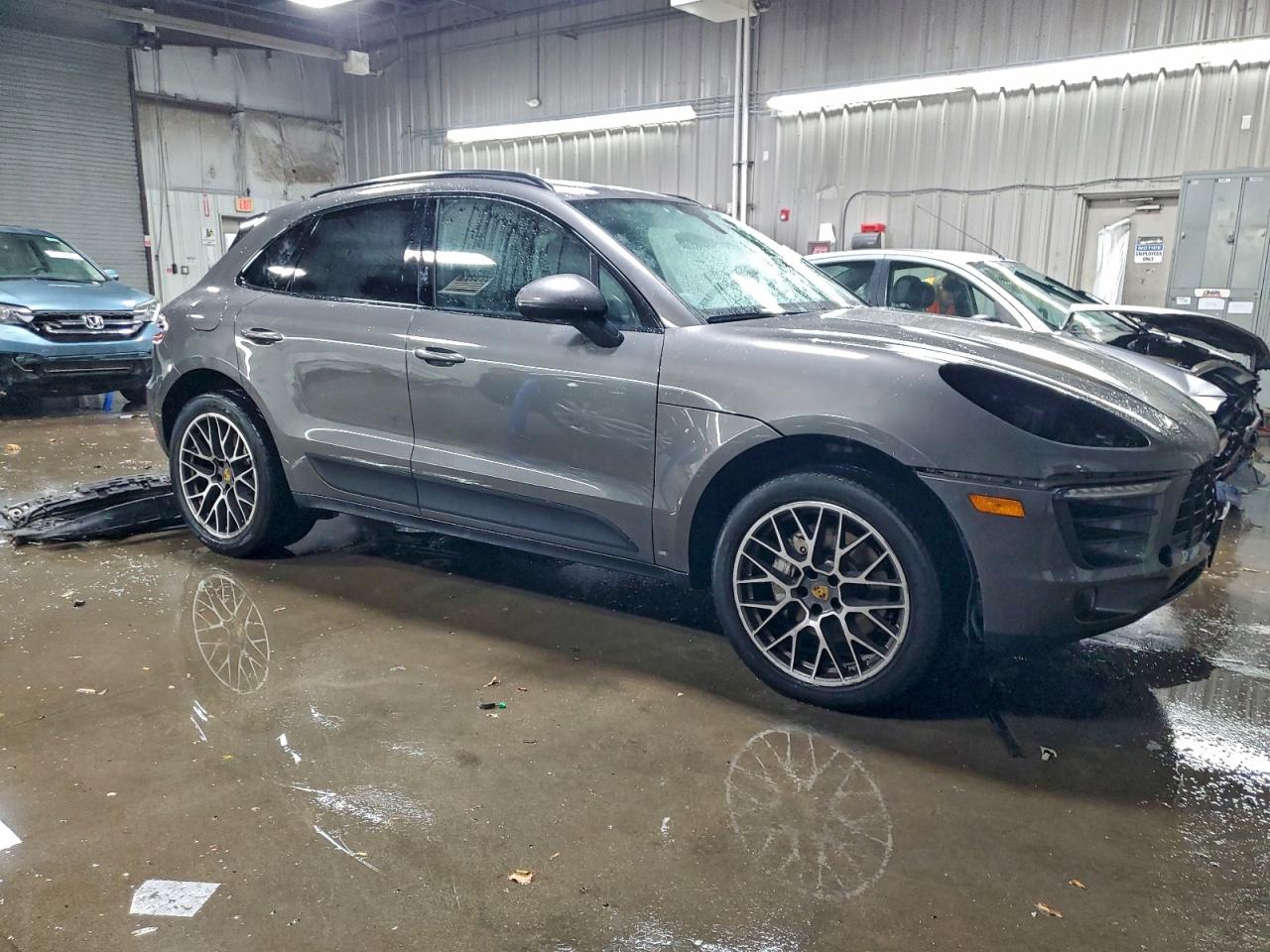 Porsche Macan S