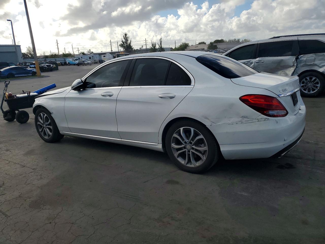 Mercedes-Benz C-Class 300