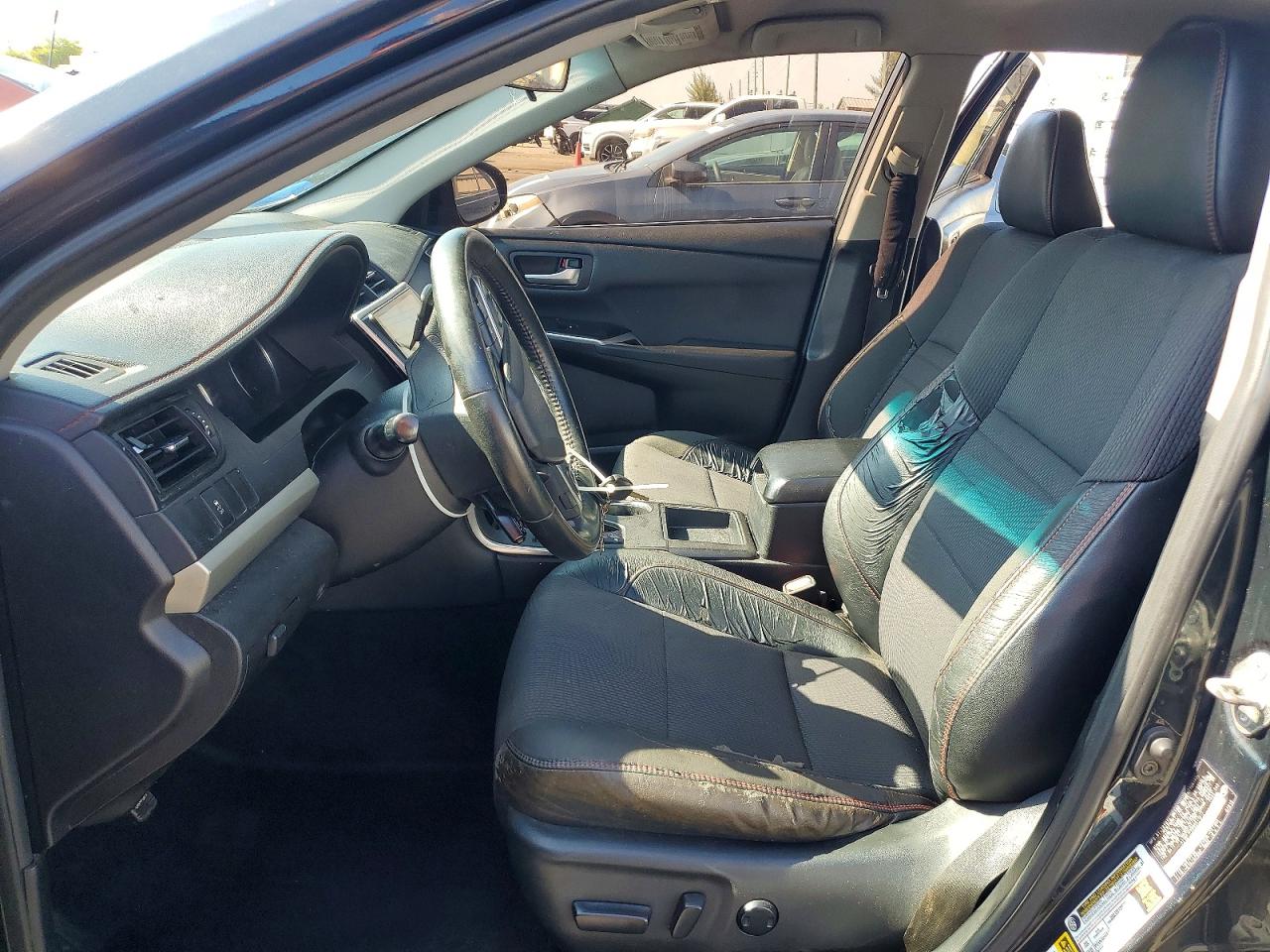 Toyota Camry Se