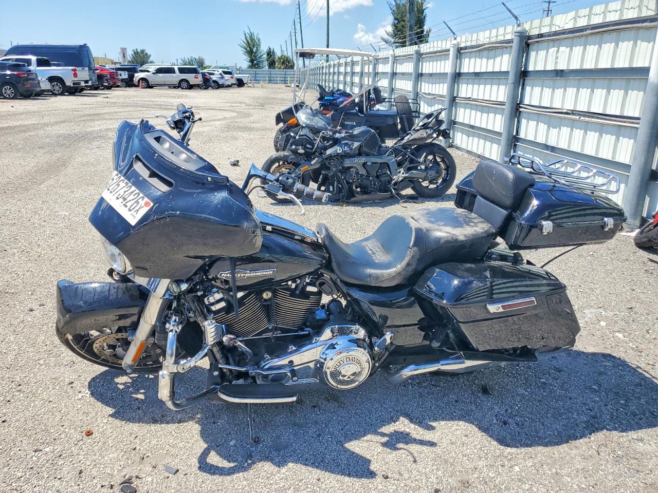Harley-Davidson Fl