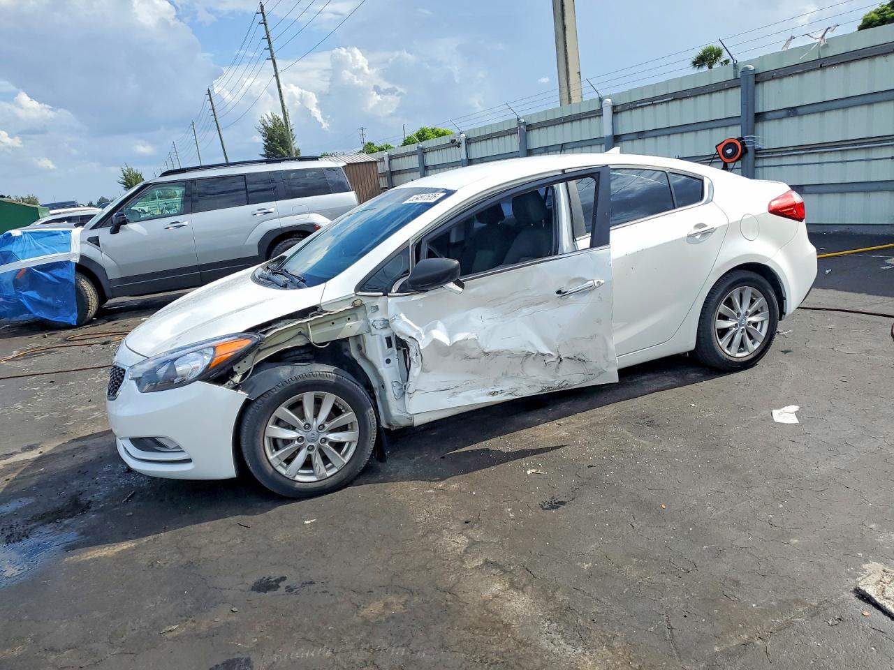 Salvage Kia Forte Image