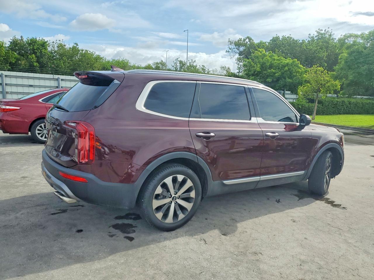 Kia Telluride S