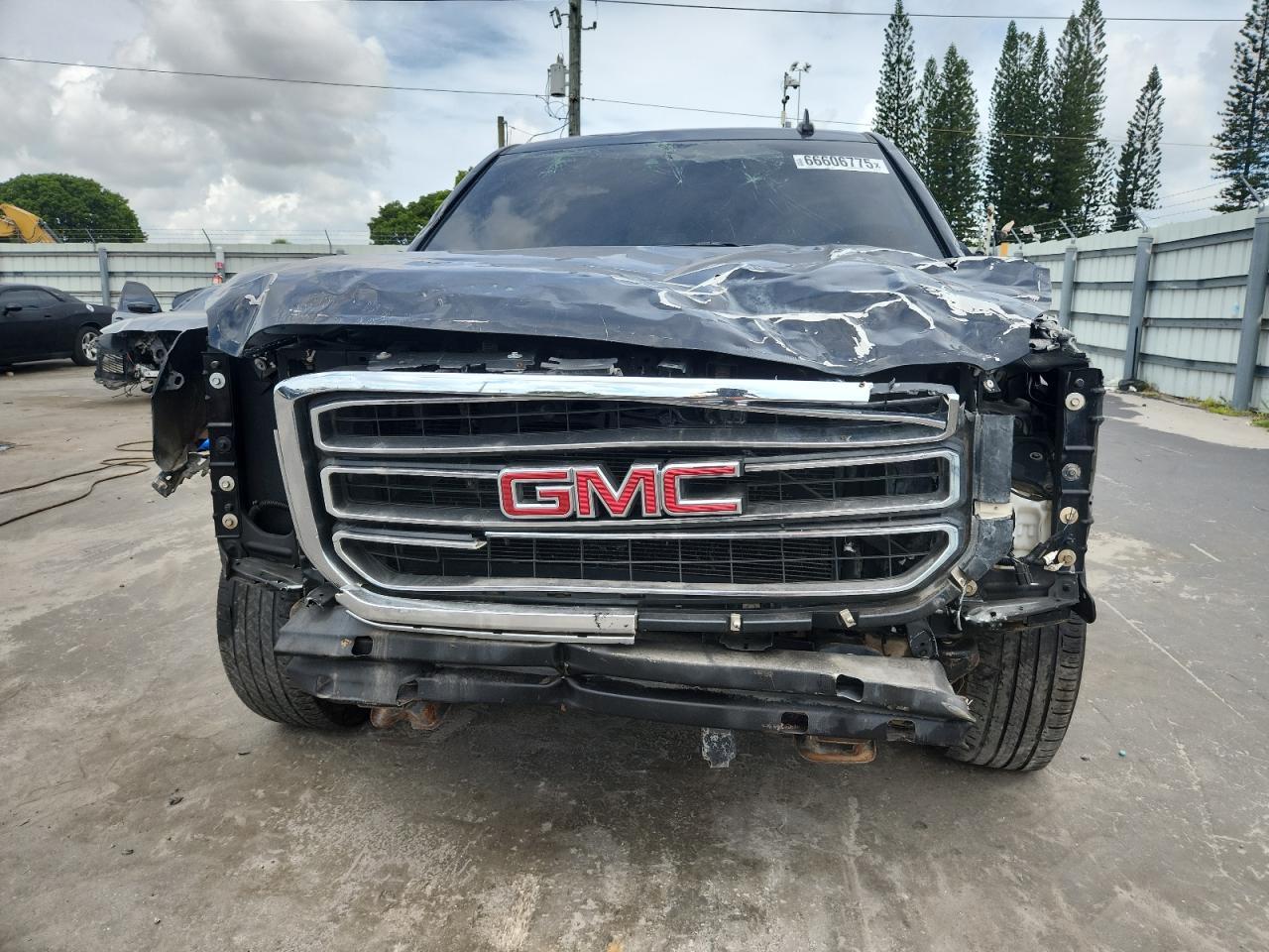 GMC Yukon K1500 Slt