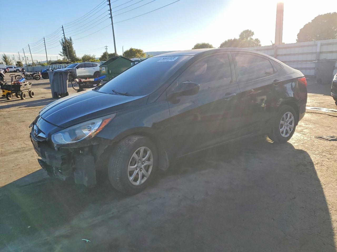 Salvage Hyundai ACCENT Image