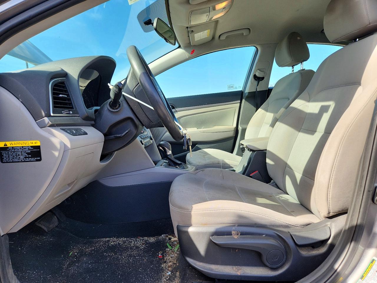 Hyundai ELANTRA Sel