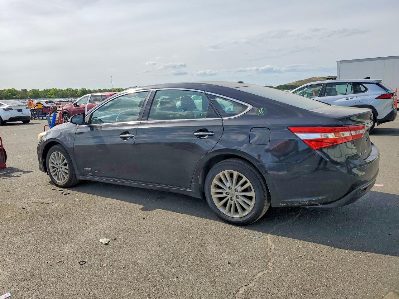 Toyota Avalon Xle Premium