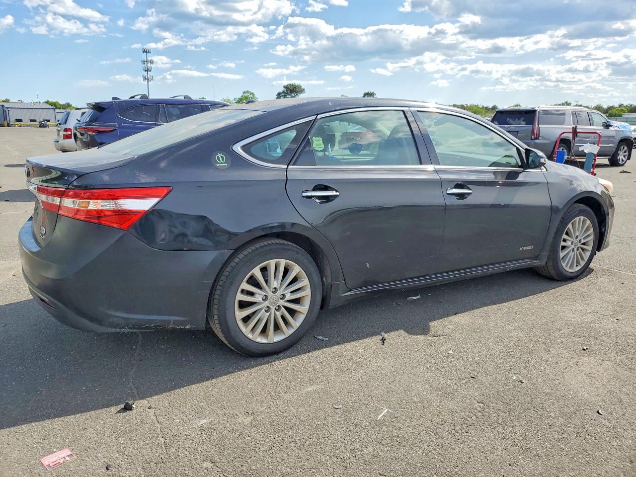 Toyota Avalon Xle Premium