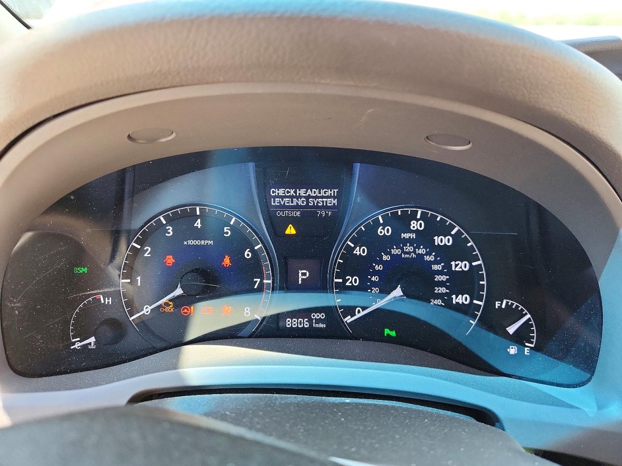Lexus RX Base