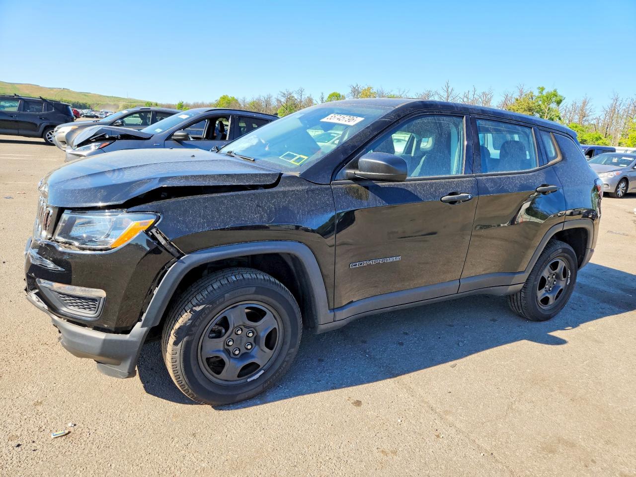 Salvage Jeep Compass Image