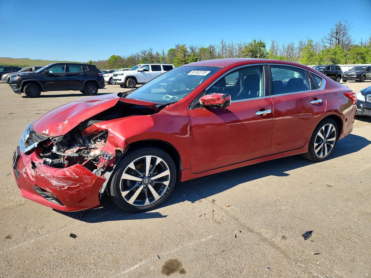 Salvage Nissan Altima Image