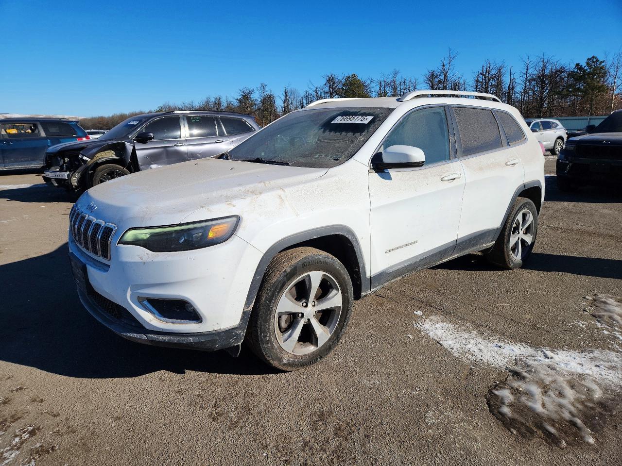Salvage Jeep Grand Cherokee Image