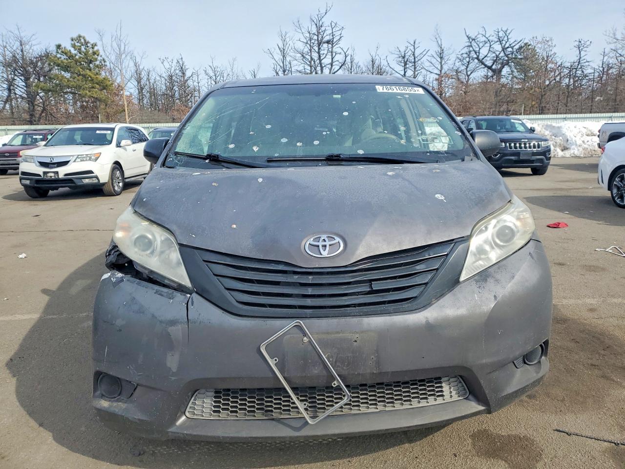 Toyota Sienna Base 7-passenger
