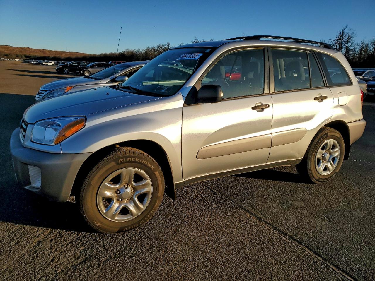 Salvage Toyota RAV4 Image