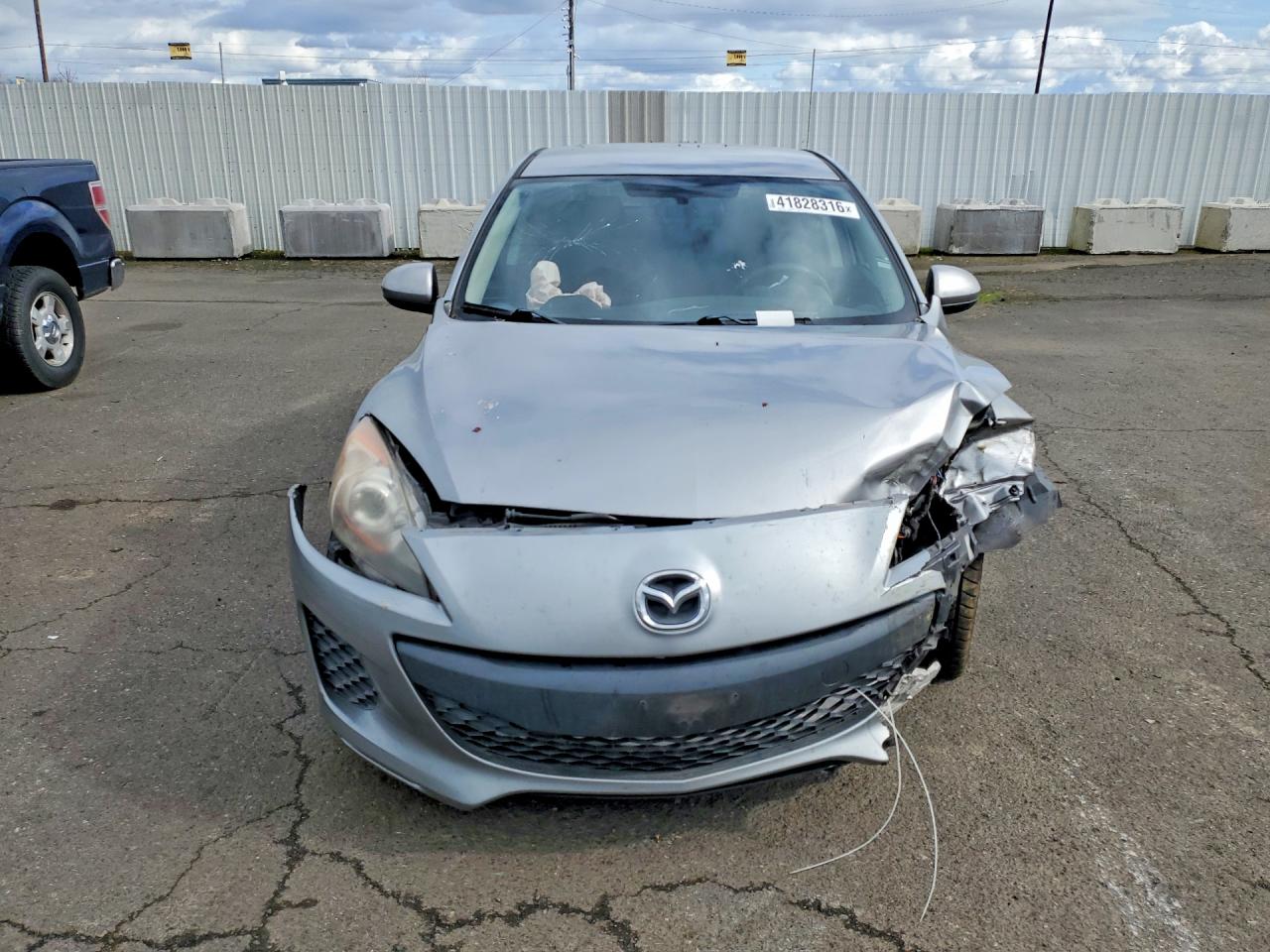 Mazda 3 I
