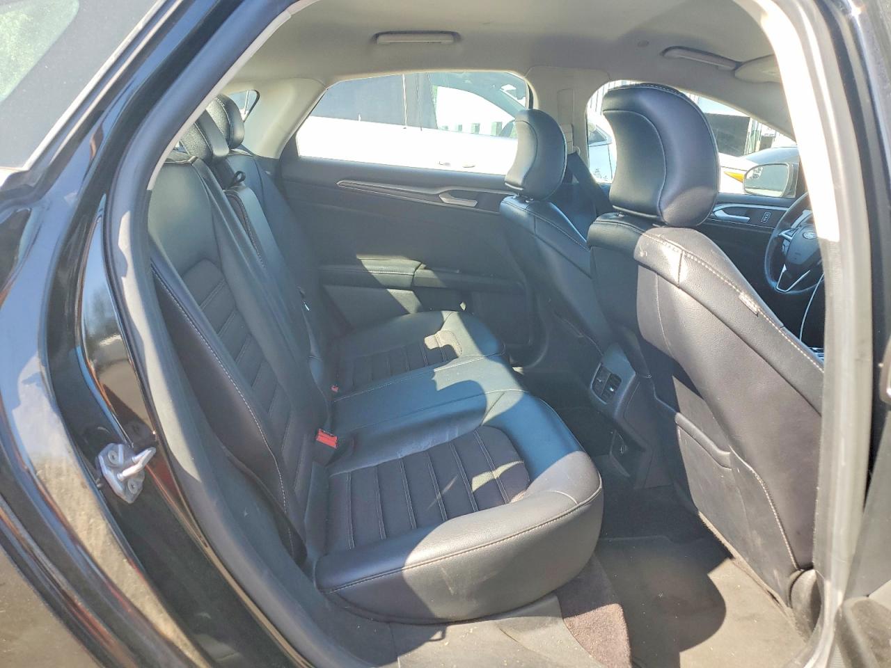 Ford Fusion Se Hybrid