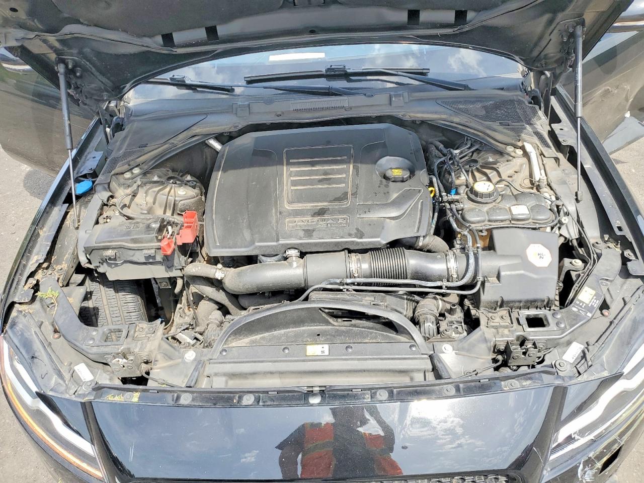 Jaguar XF Checkered Flag