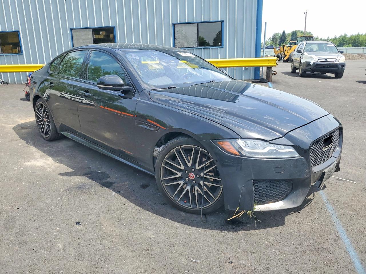Jaguar XF Checkered Flag