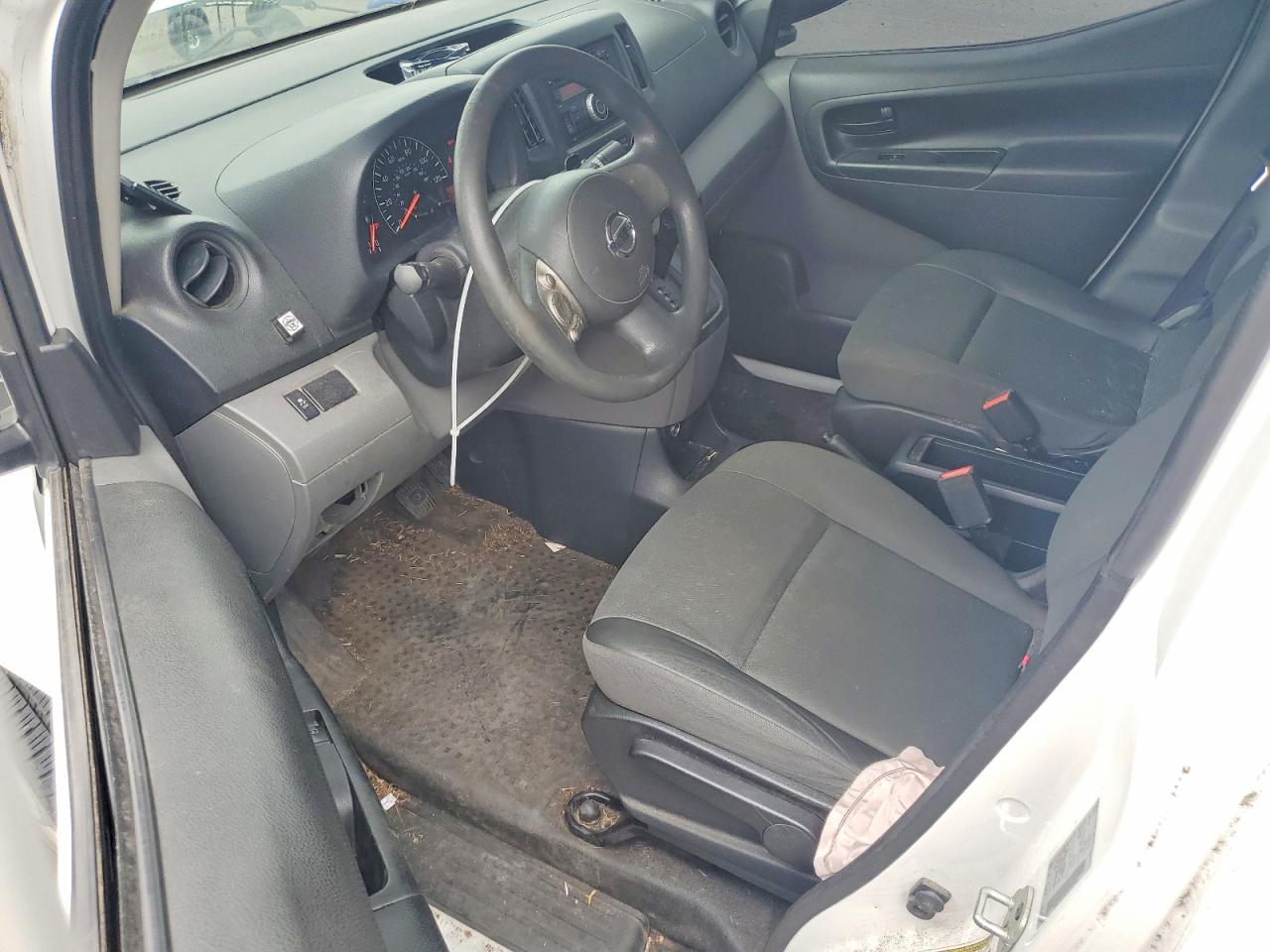 Nissan Nv S