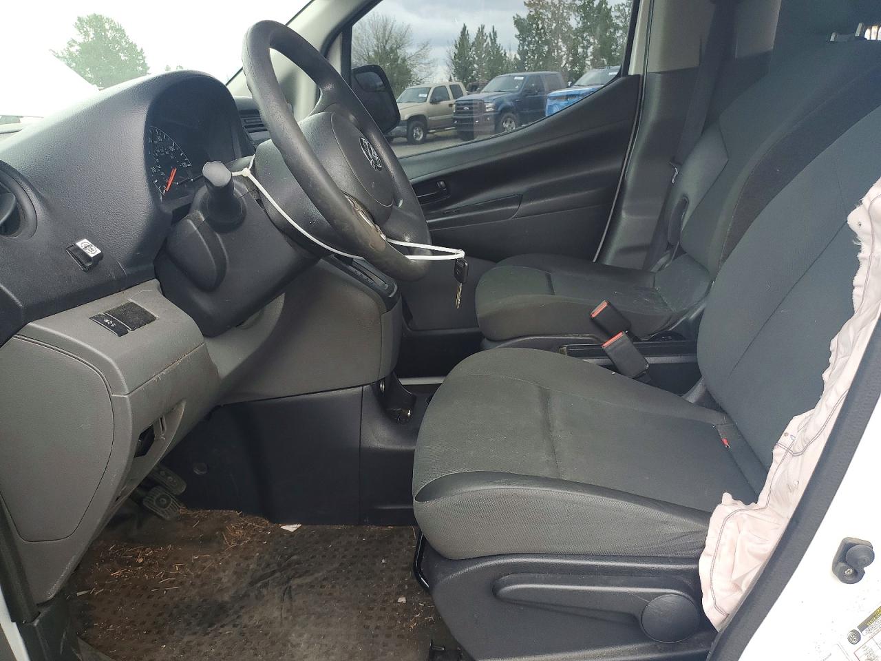 Nissan Nv S