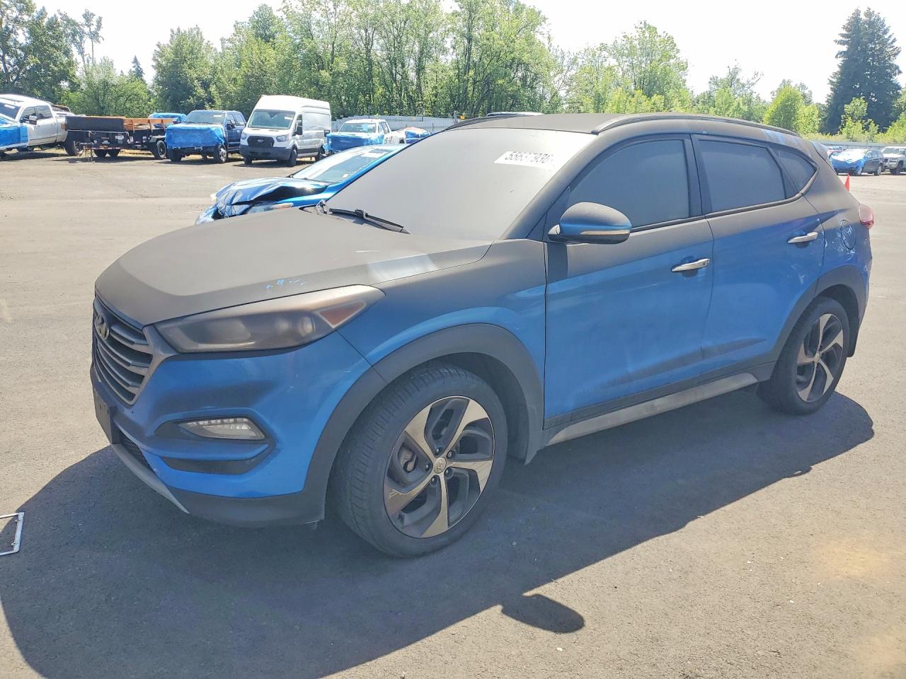 Salvage Hyundai TUCSON Image