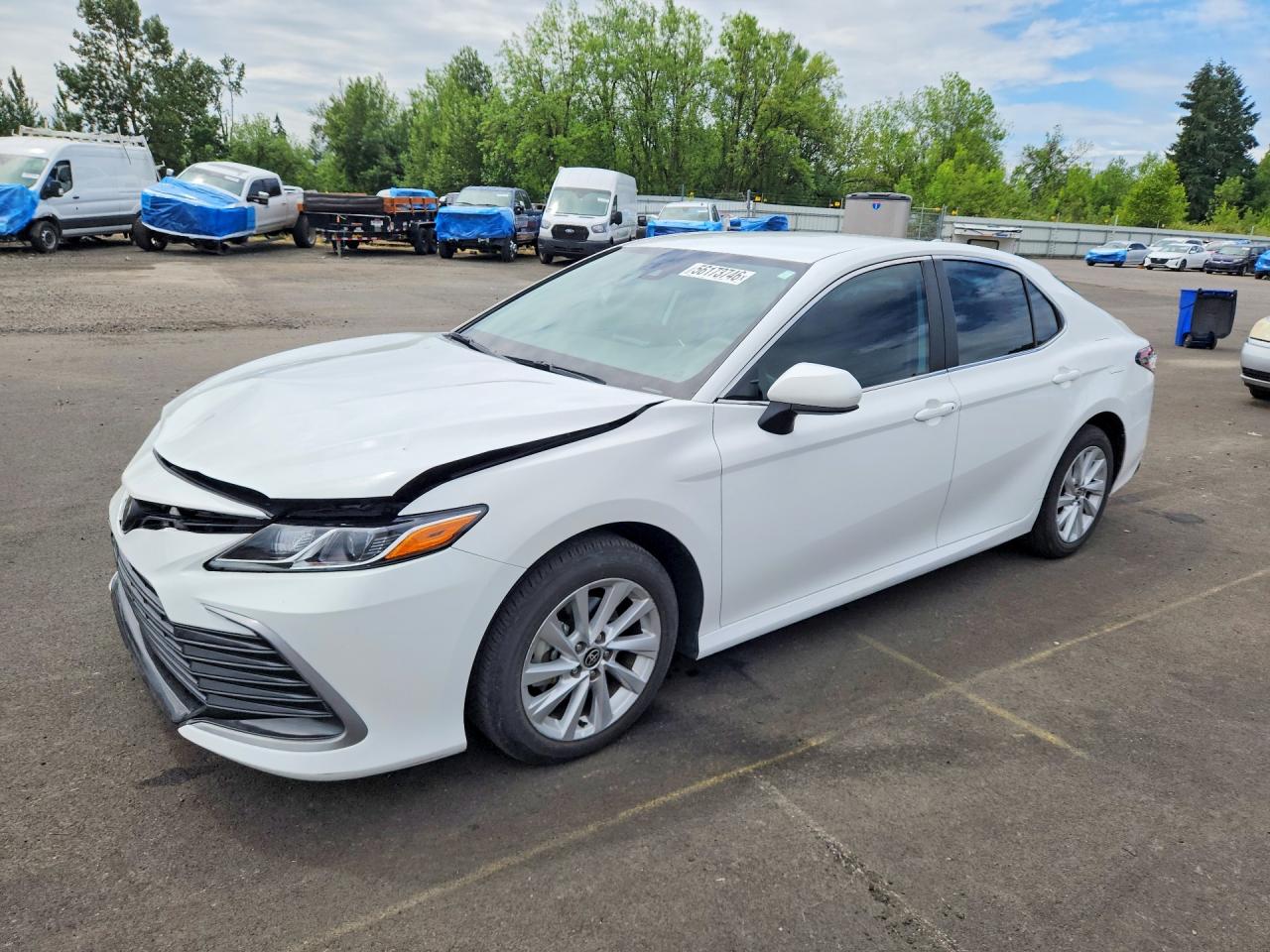 Salvage Toyota Camry Image