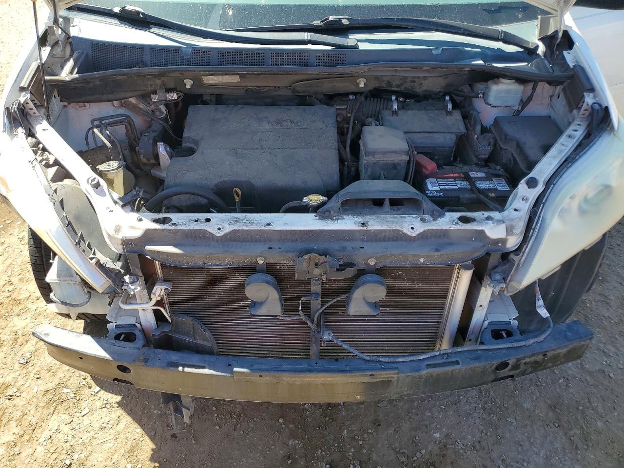 Toyota Sienna Base 7-passenger