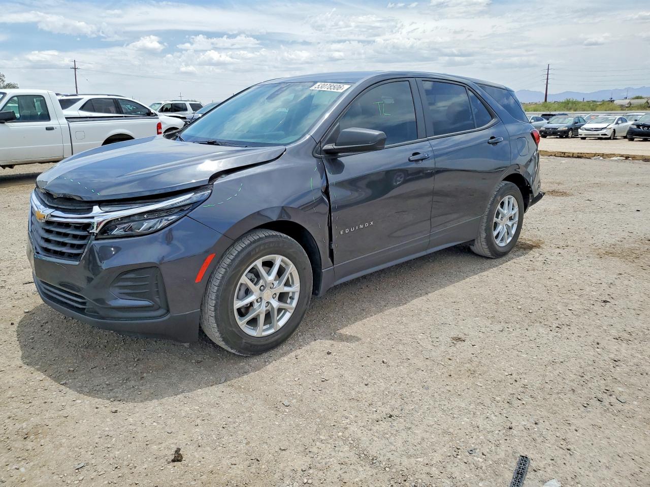 Salvage Chevrolet Equinox Image