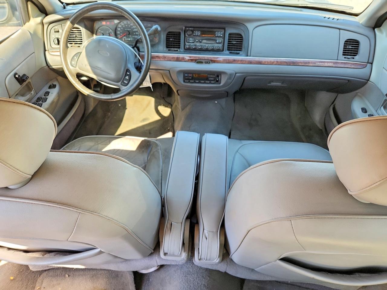 Ford Crown Vic Lx