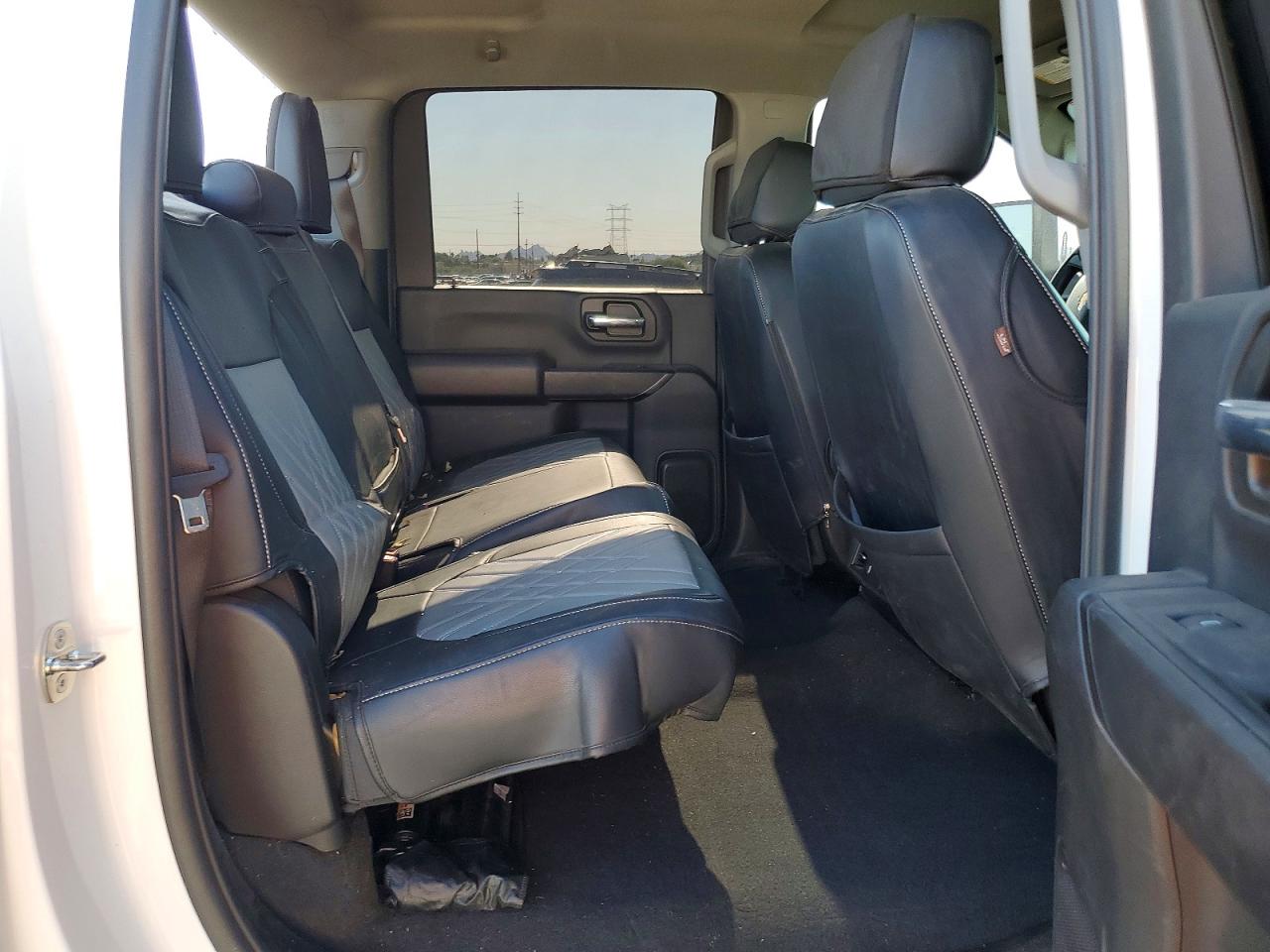 Chevrolet Silverado C2500 Custom