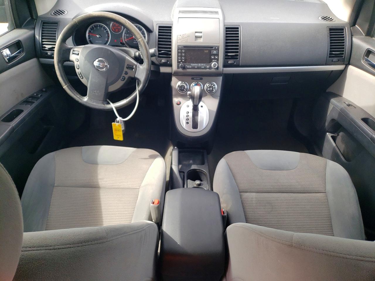 Nissan Sentra 2.0