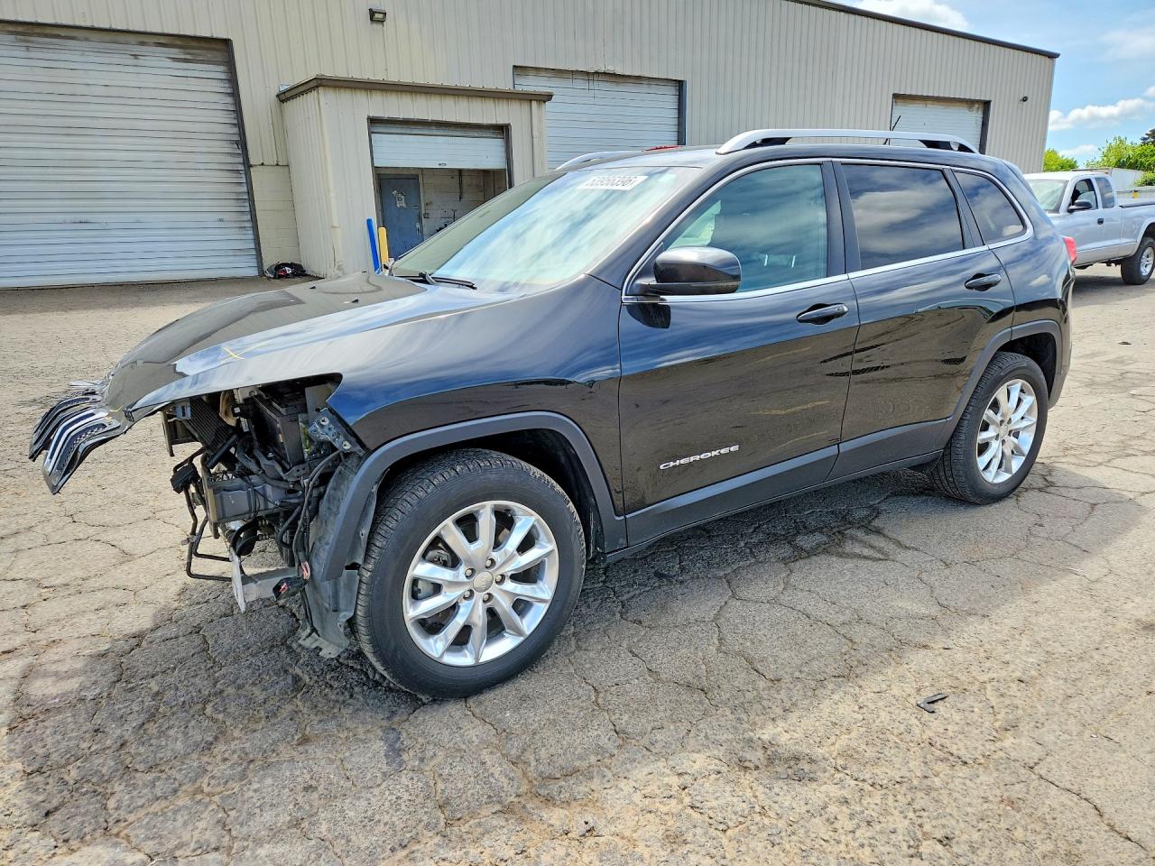 Salvage Jeep Cherokee Image
