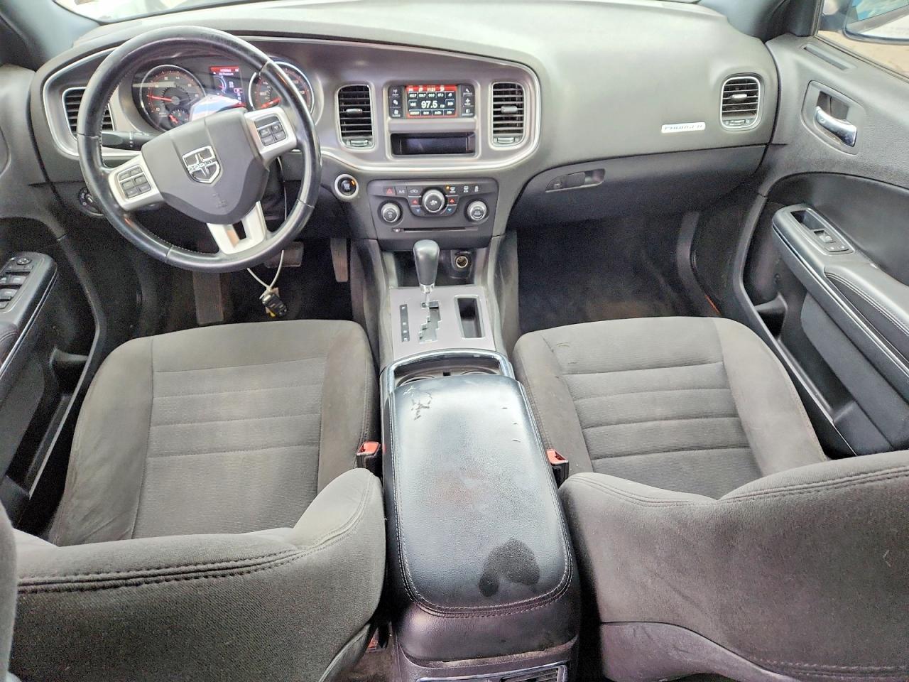 Dodge Charger Se