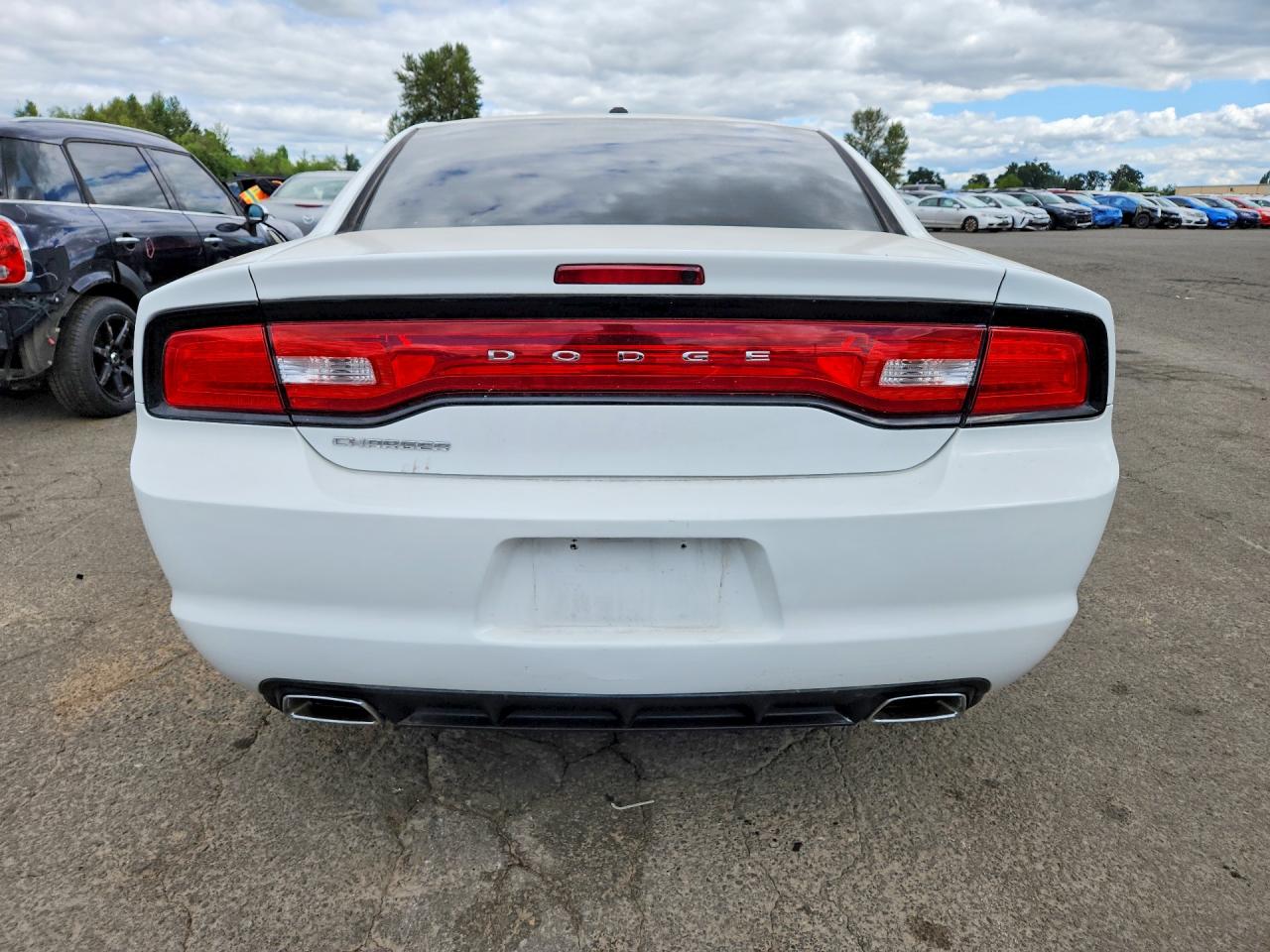Dodge Charger Se