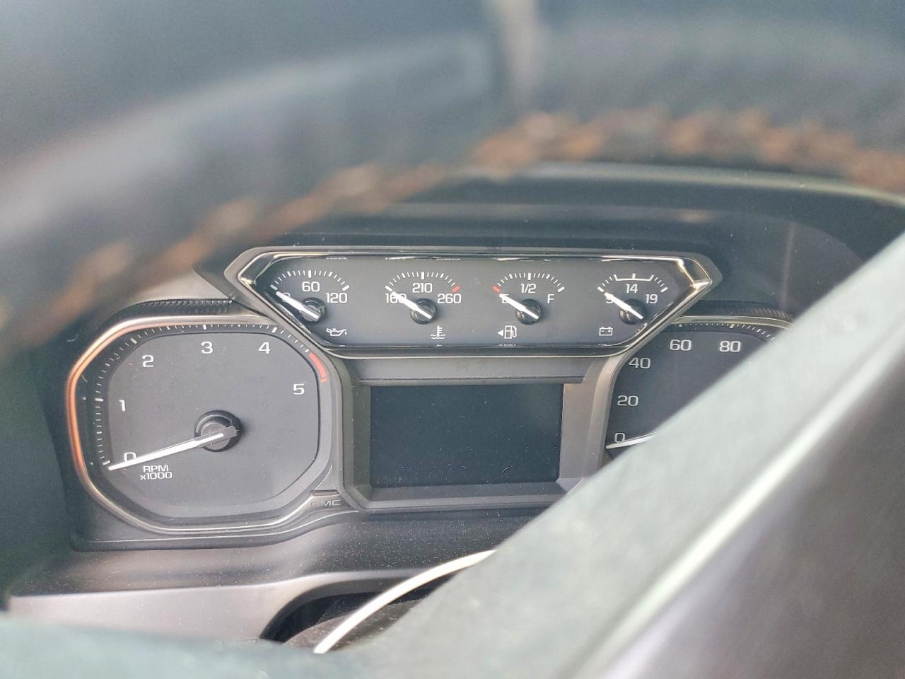 GMC Sierra K2500 At4