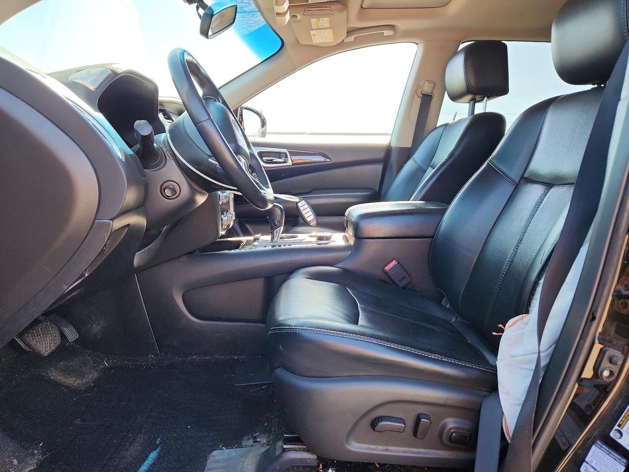 Nissan Pathfinder Platinum