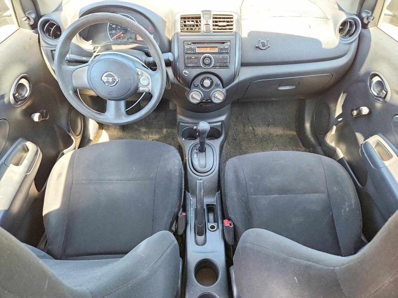 Nissan Versa 1.6 S