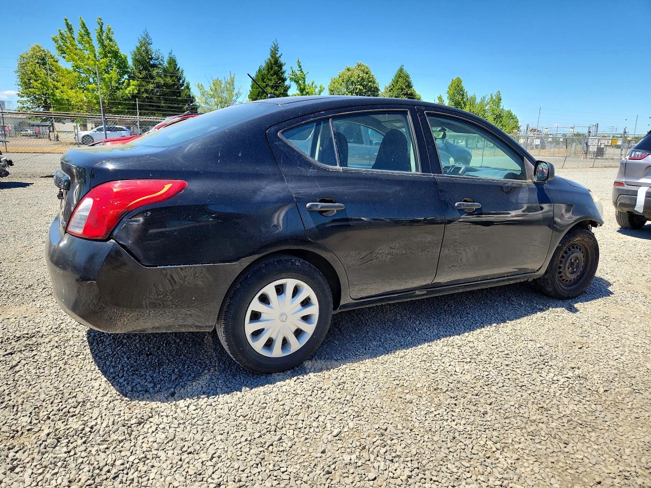 Nissan Versa 1.6 S