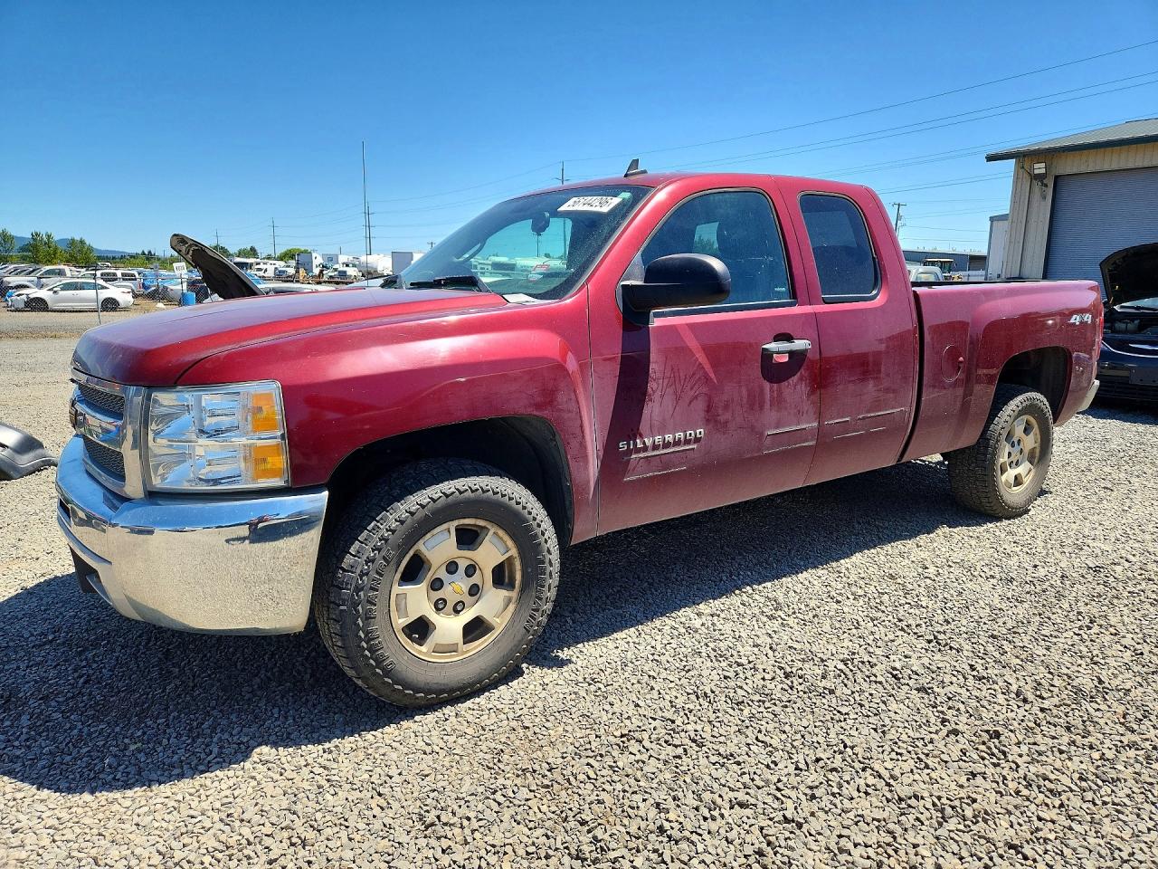 Salvage Chevrolet Silverado Image