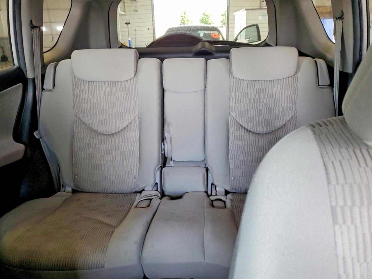 Toyota RAV4 Base