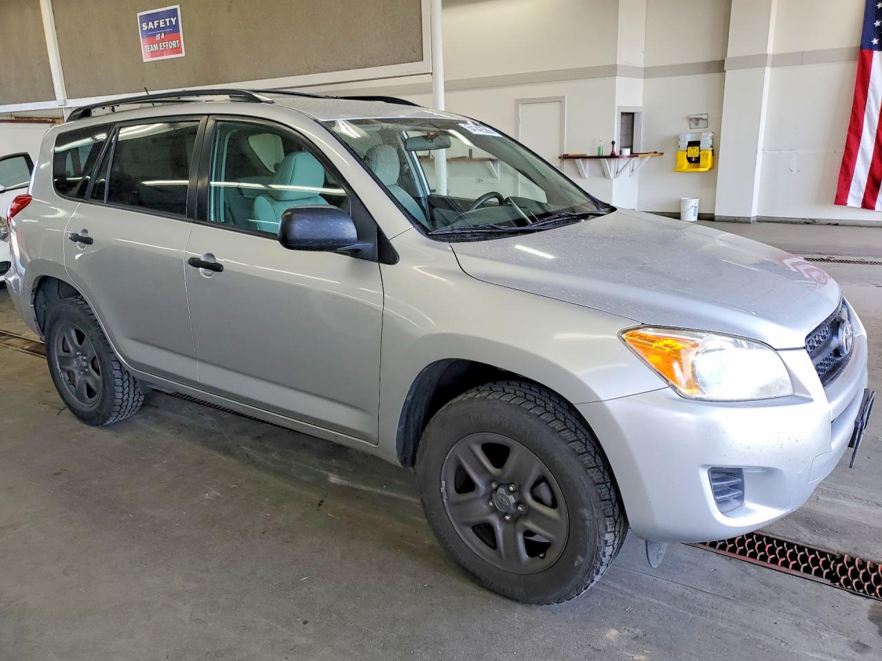 Toyota RAV4 Base