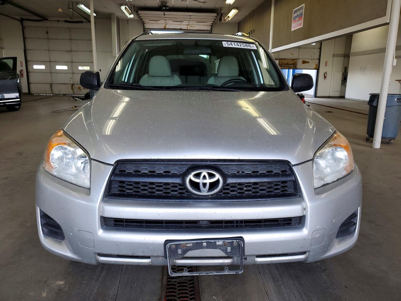 Toyota RAV4 Base