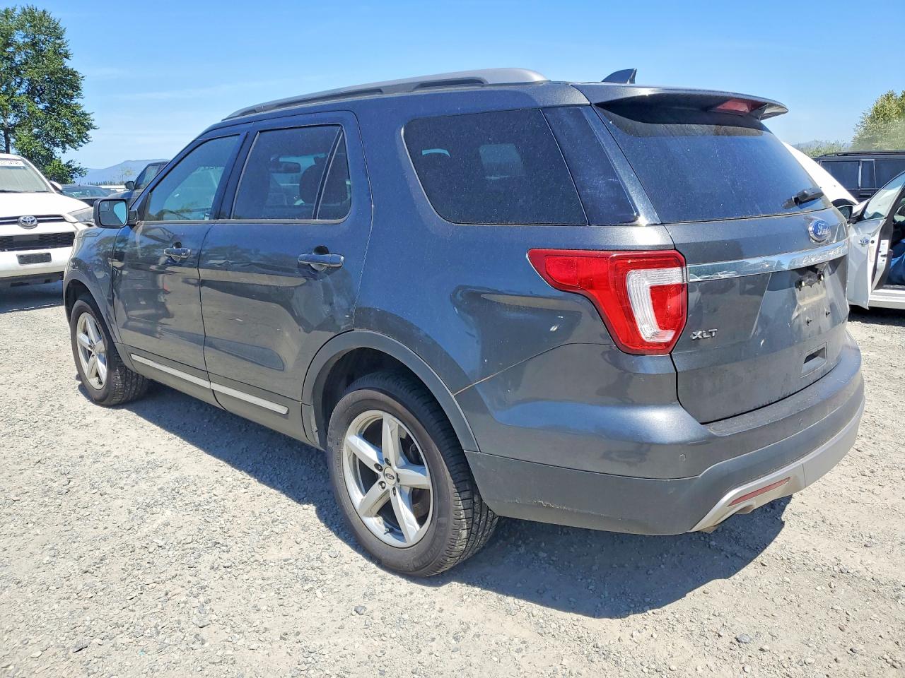 Ford Explorer Xlt
