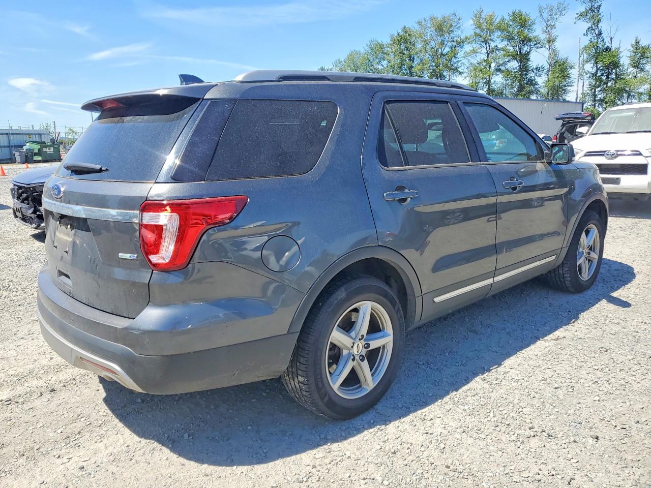 Ford Explorer Xlt