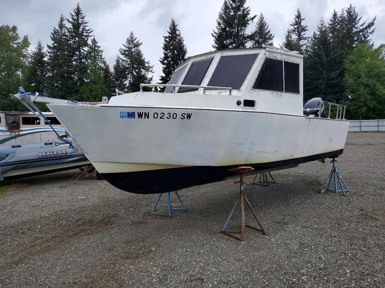 Chinook Custom Boat