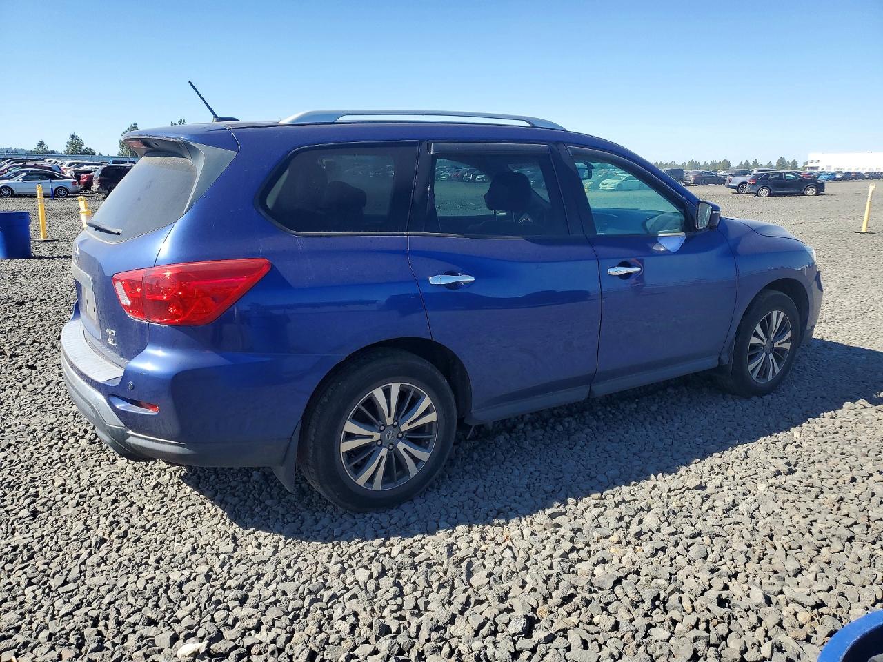 Nissan Pathfinder Sl
