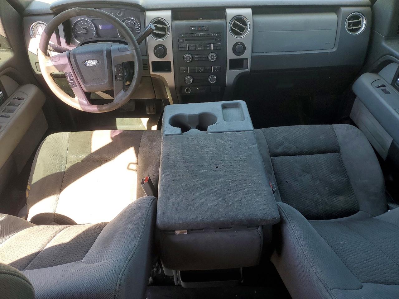 Ford F-150 Super Cab
